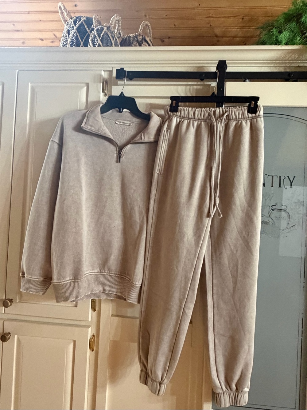 Zenana Outfitters Men's Beige Half-Zip Sweatshirt & Joggers Set